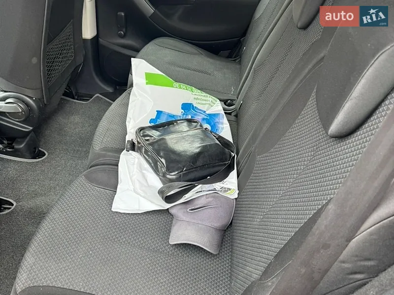 Citroen C4 Picasso 2009 VIN VF7UD9HZH9J025463 фото оголошення 10 з 48