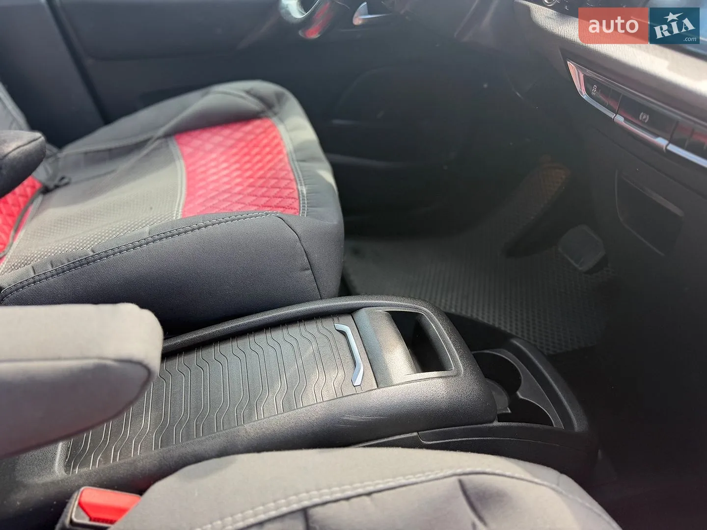 2016 Citroen C4 Picasso - мініатюра 29