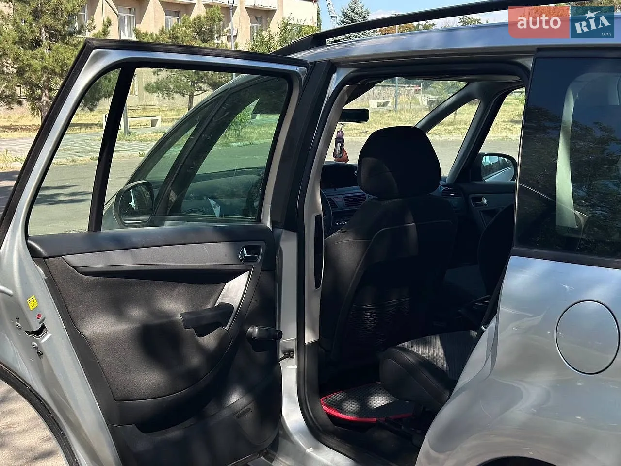 2010 Citroen C4 Picasso - мініатюра 16