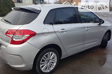 Хэтчбек Citroen C4 2014 в Городке