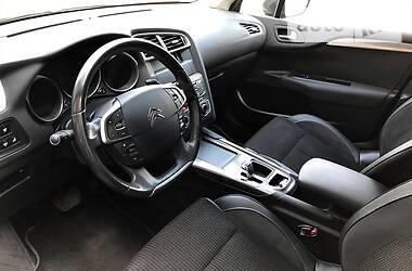 Хетчбек Citroen C4 2013 в 