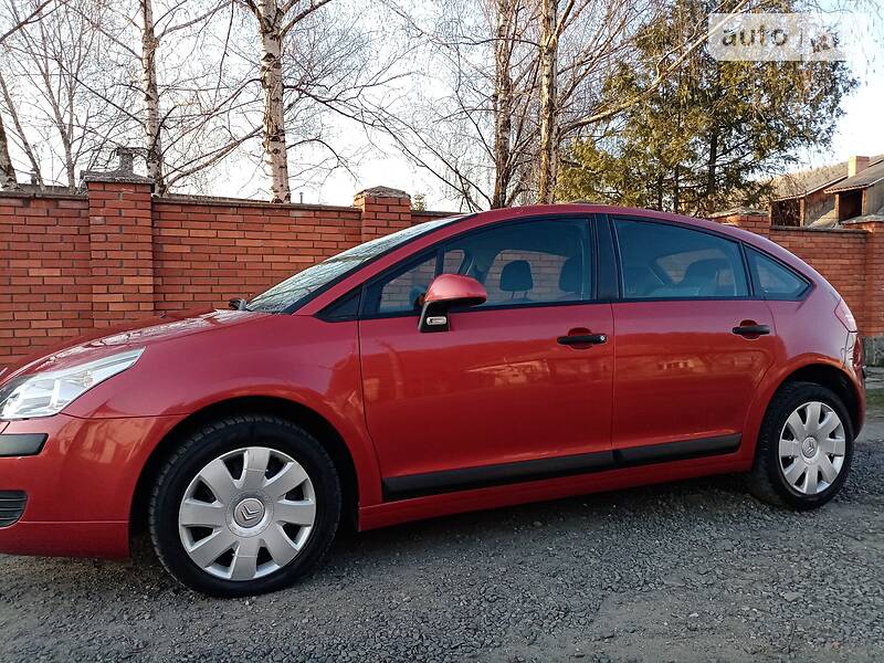 Хэтчбек Citroen C4 2008 в Мукачево