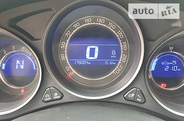 Хетчбек Citroen C4 2014 в 