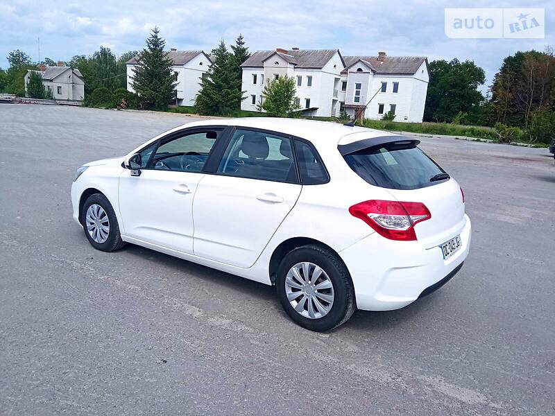 Хэтчбек Citroen C4 2014 в Ровно