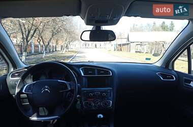 Хэтчбек Citroen C4 2014 в 