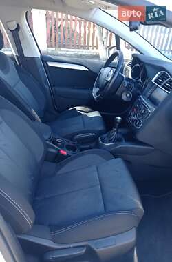 Хэтчбек Citroen C4 2014 в 