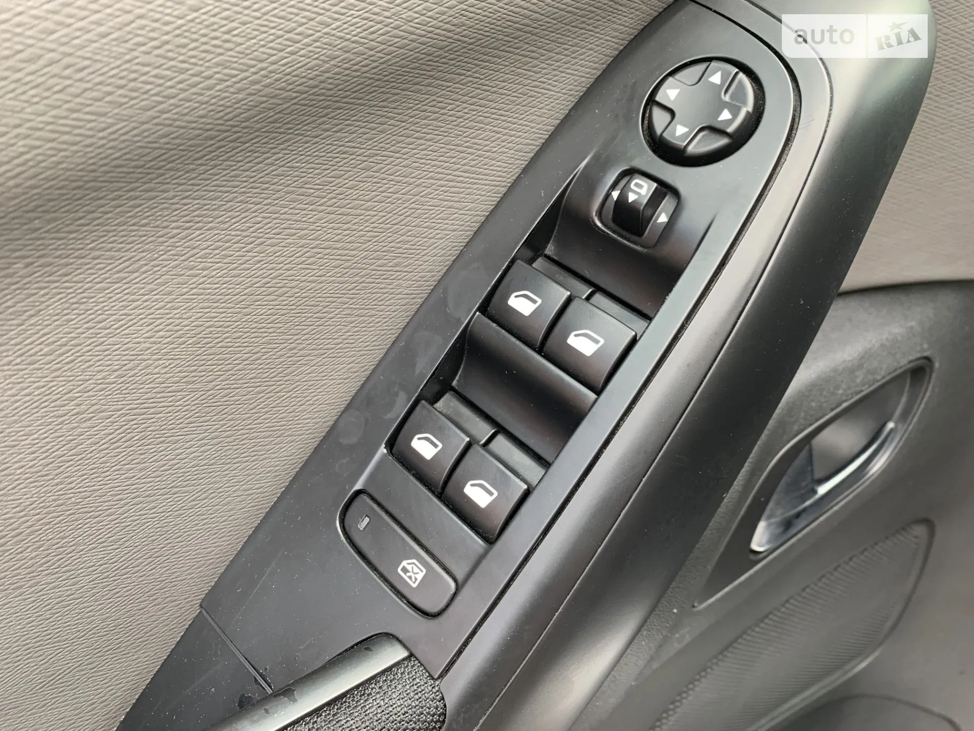 2014 Citroen C4 - мініатюра 12
