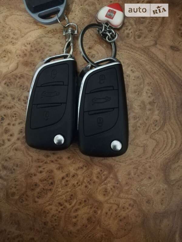 Хэтчбек Citroen C4 2011 в Новом Роздоле фото 8 Хэтчбек Citroen C4 2011 в Новом Роздоле