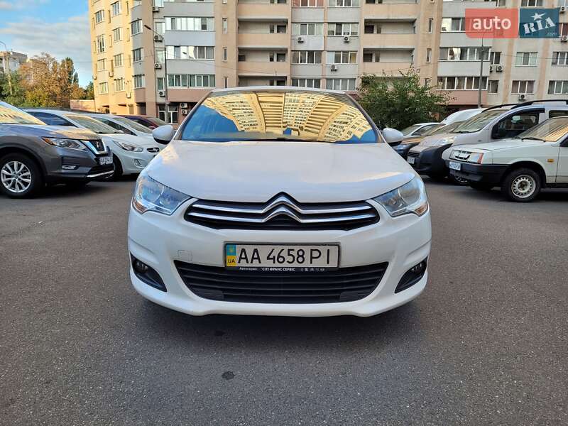 Хетчбек Citroen C4 2013 в Києві