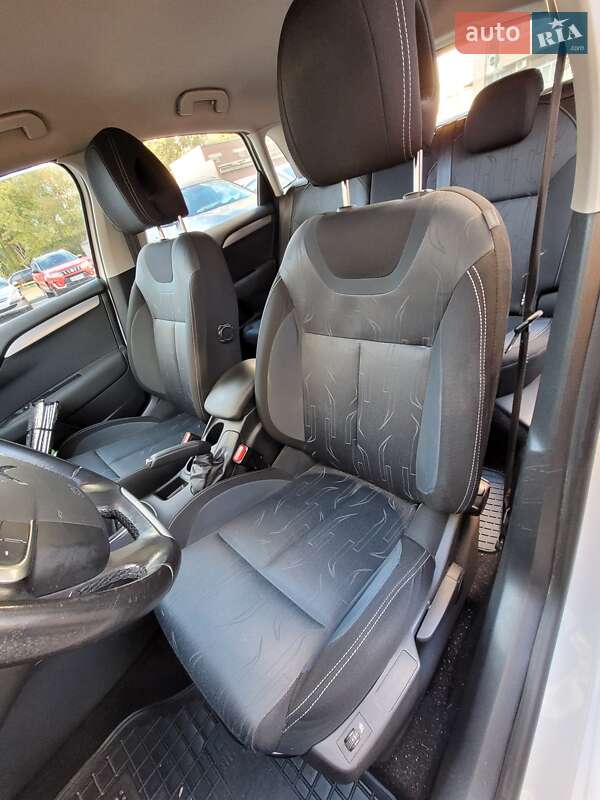 Хетчбек Citroen C4 2013 в Києві