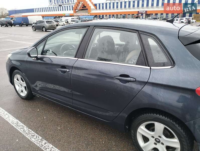 Хэтчбек Citroen C4 2013 в Львове