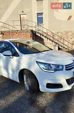 Хэтчбек Citroen C4 2015 в Снятине