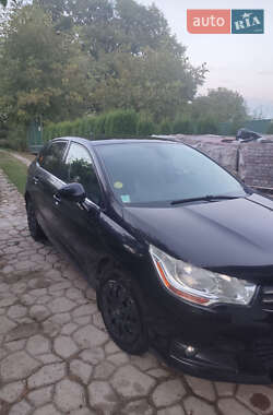 Хэтчбек Citroen C4 2013 в 