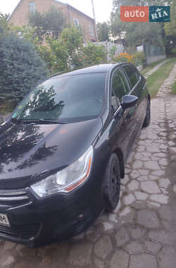Хэтчбек Citroen C4 2013 в 