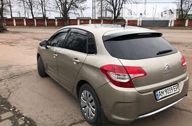 Хэтчбек Citroen C4 2011 в Коростене