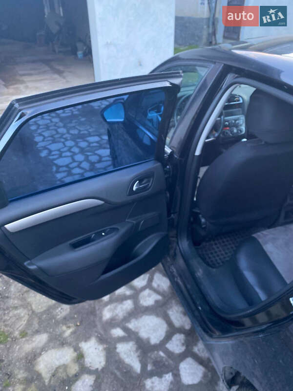 Хетчбек Citroen C4 2013 в Золочеві фото 13 Хетчбек Citroen C4 2013 в Золочеві