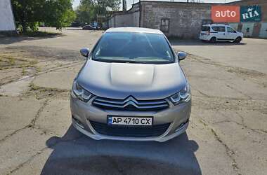 Хэтчбек Citroen C4 2015 в 
