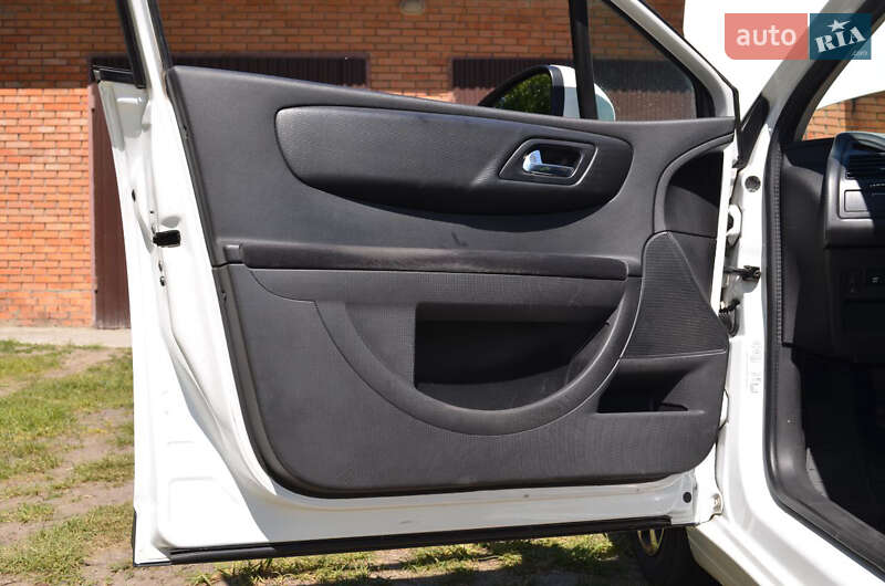 Хетчбек Citroen C4 2010 в Славуті