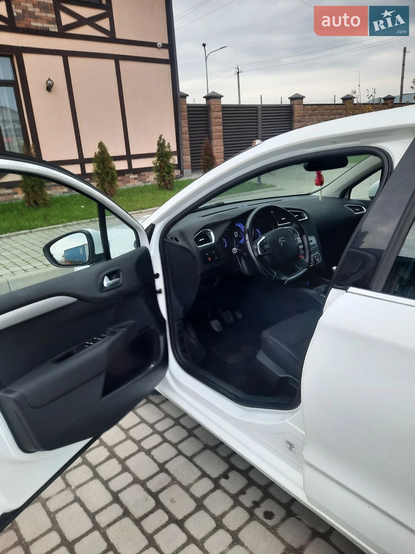 2017 Citroen C4 - мініатюра 8