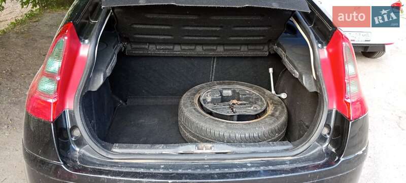Купе Citroen C4 2006 в Василькове