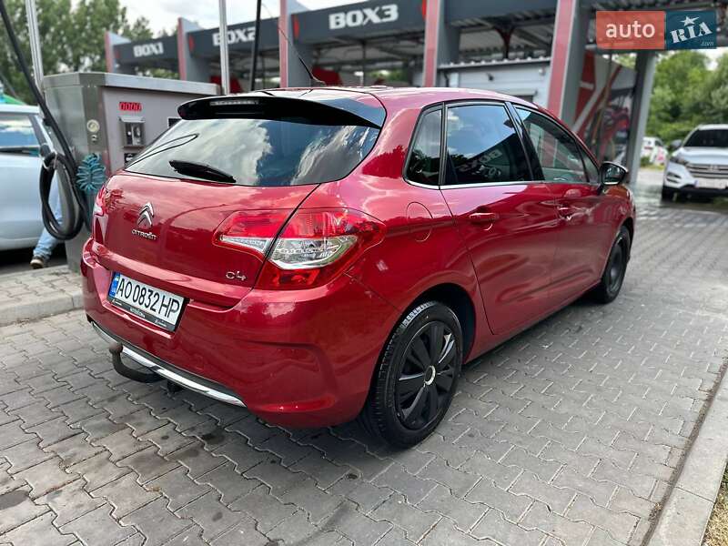 Хэтчбек Citroen C4 2011 в Ужгороде