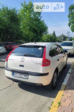 Хетчбек Citroen C4 2008 в Гатне