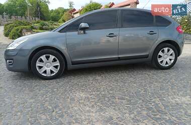 Хэтчбек Citroen C4 2009 в 