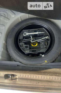 Хэтчбек Citroen C4 2012 в 
