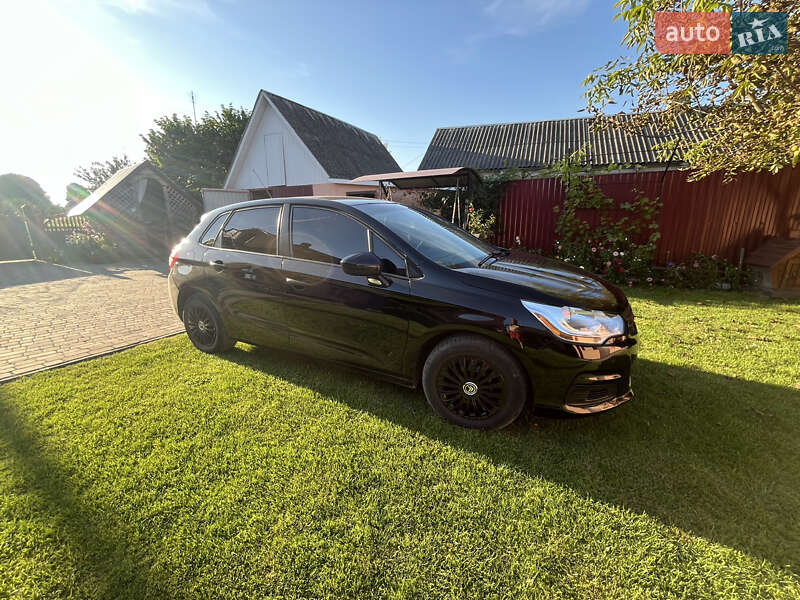 Хэтчбек Citroen C4 2013 в Демидовке