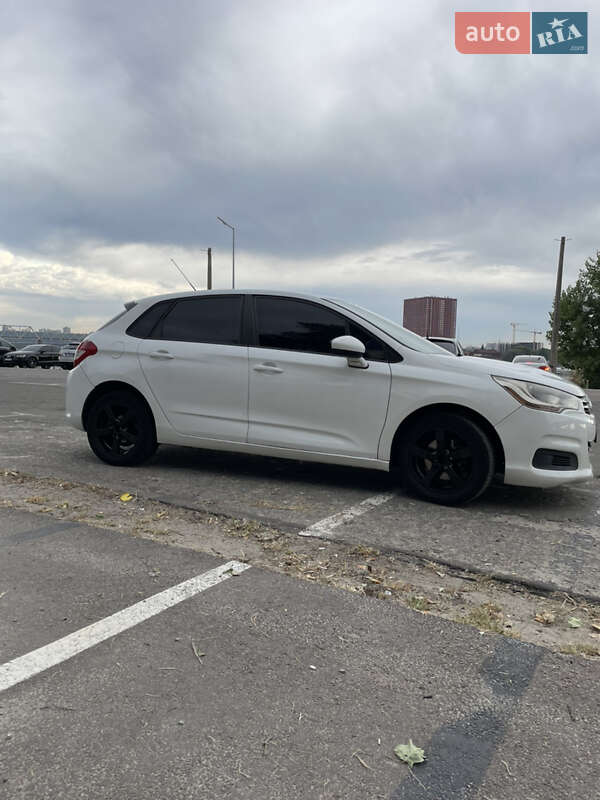 Хэтчбек Citroen C4 2012 в Киеве фото 6 Хэтчбек Citroen C4 2012 в Киеве
