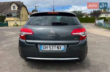 Хэтчбек Citroen C4 2013 в 