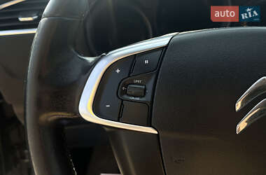 Хетчбек Citroen C4 2014 в 