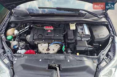 Хэтчбек Citroen C4 2006 в 