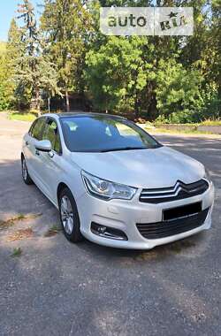 Хэтчбек Citroen C4 2015 в Киеве