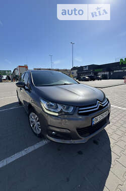 Хэтчбек Citroen C4 2017 в Киеве