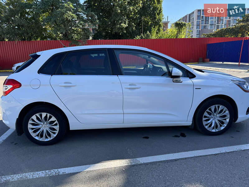 Хэтчбек Citroen C4 2014 в Ужгороде