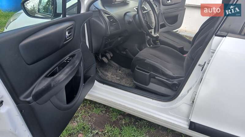 Хетчбек Citroen C4 2010 в Жовкві