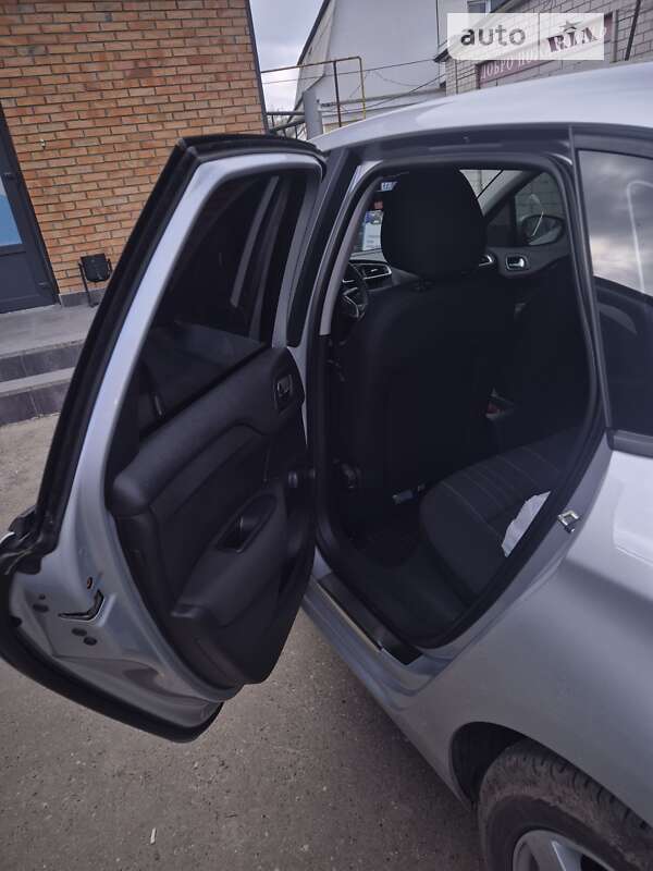 Хэтчбек Citroen C4 2012 в Подольске