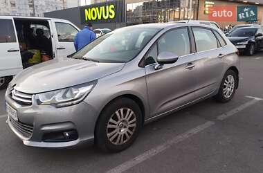Хэтчбек Citroen C4 2015 в 