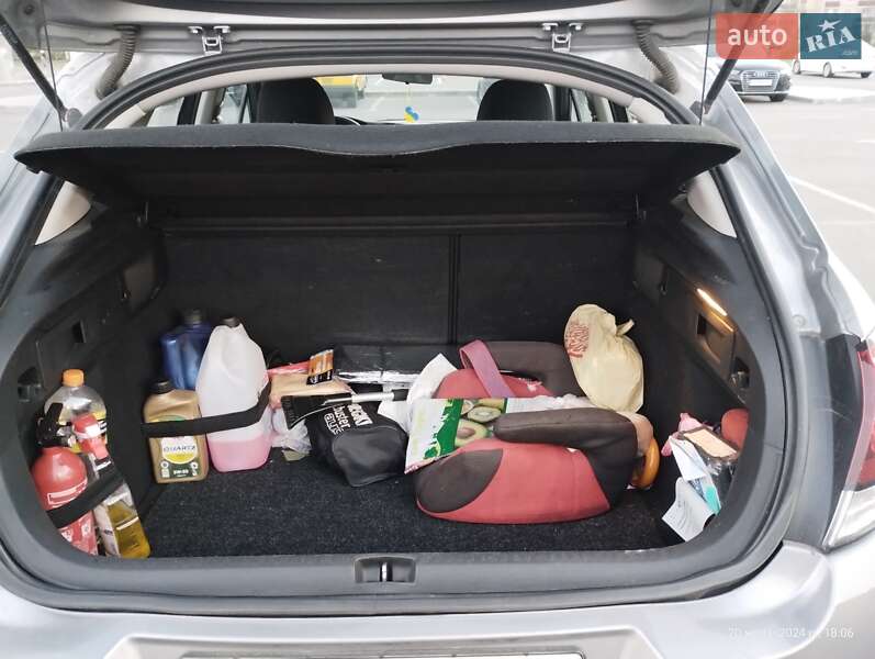 Хэтчбек Citroen C4 2015 в Киеве фото 20 Хэтчбек Citroen C4 2015 в Киеве