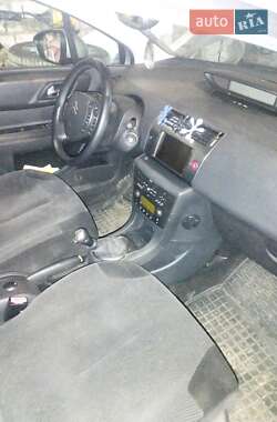 Хэтчбек Citroen C4 2010 в 