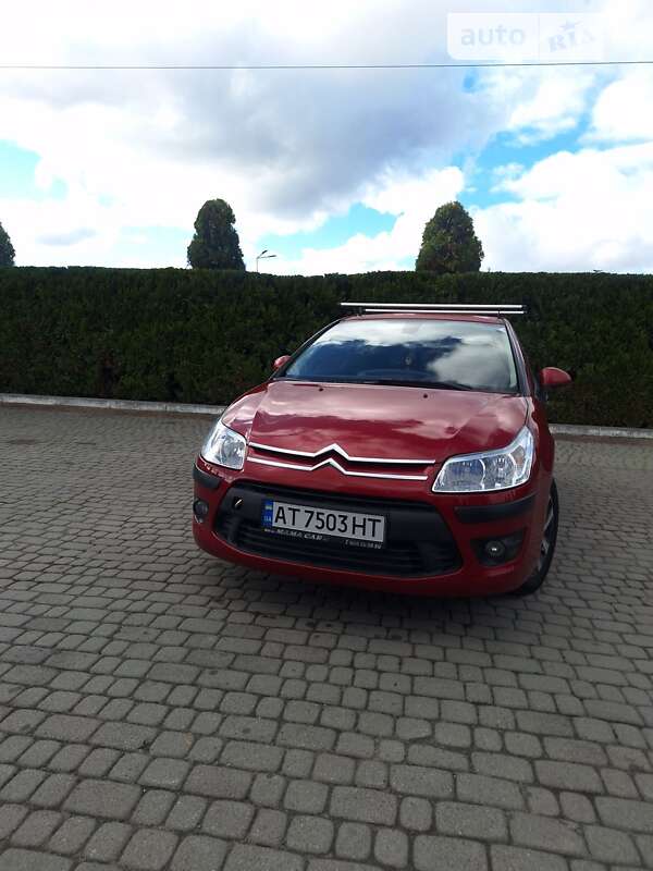 Хетчбек Citroen C4 2009 в Долині