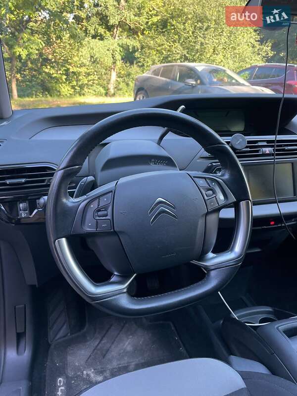 Хетчбек Citroen C4 2016 в Ужгороді