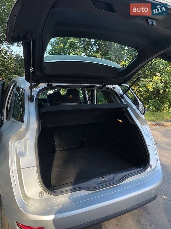 Хетчбек Citroen C4 2016 в Ужгороді