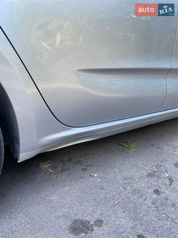 Хетчбек Citroen C4 2016 в Ужгороді