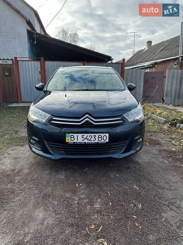 Хэтчбек Citroen C4 2012 в Полтаве