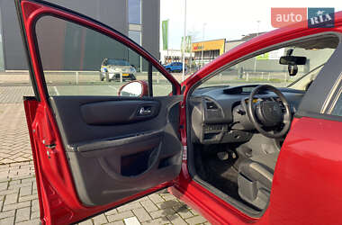 Хэтчбек Citroen C4 2008 в 