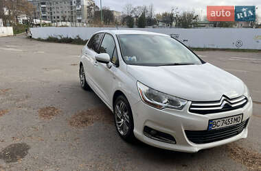Хэтчбек Citroen C4 2013 в 