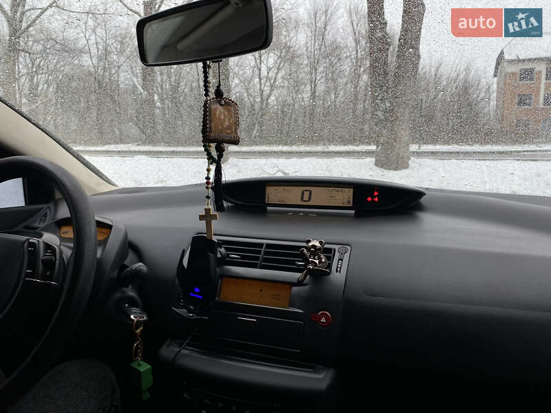 Хэтчбек Citroen C4 2004 в Дрогобыче