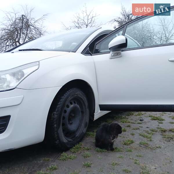 Хетчбек Citroen C4 2010 в Жовкві